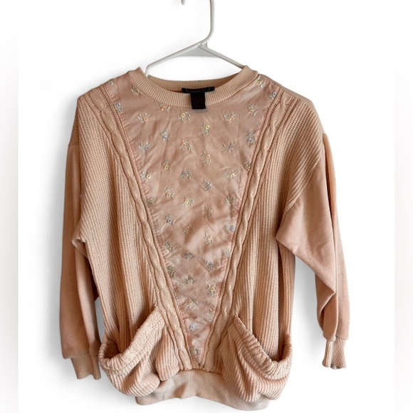 casino Sweaters - Vintage Casino Beige Chunky Sweater with Pockets and Flowers